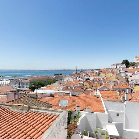 Lisbon Alfama Street View Apartment ภายนอก รูปภาพ