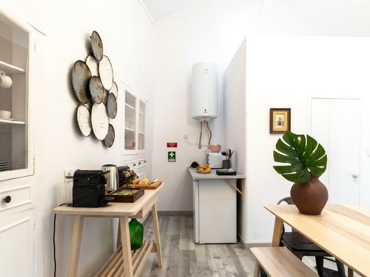 Lisbon Alfama Street View Apartment ภายนอก รูปภาพ