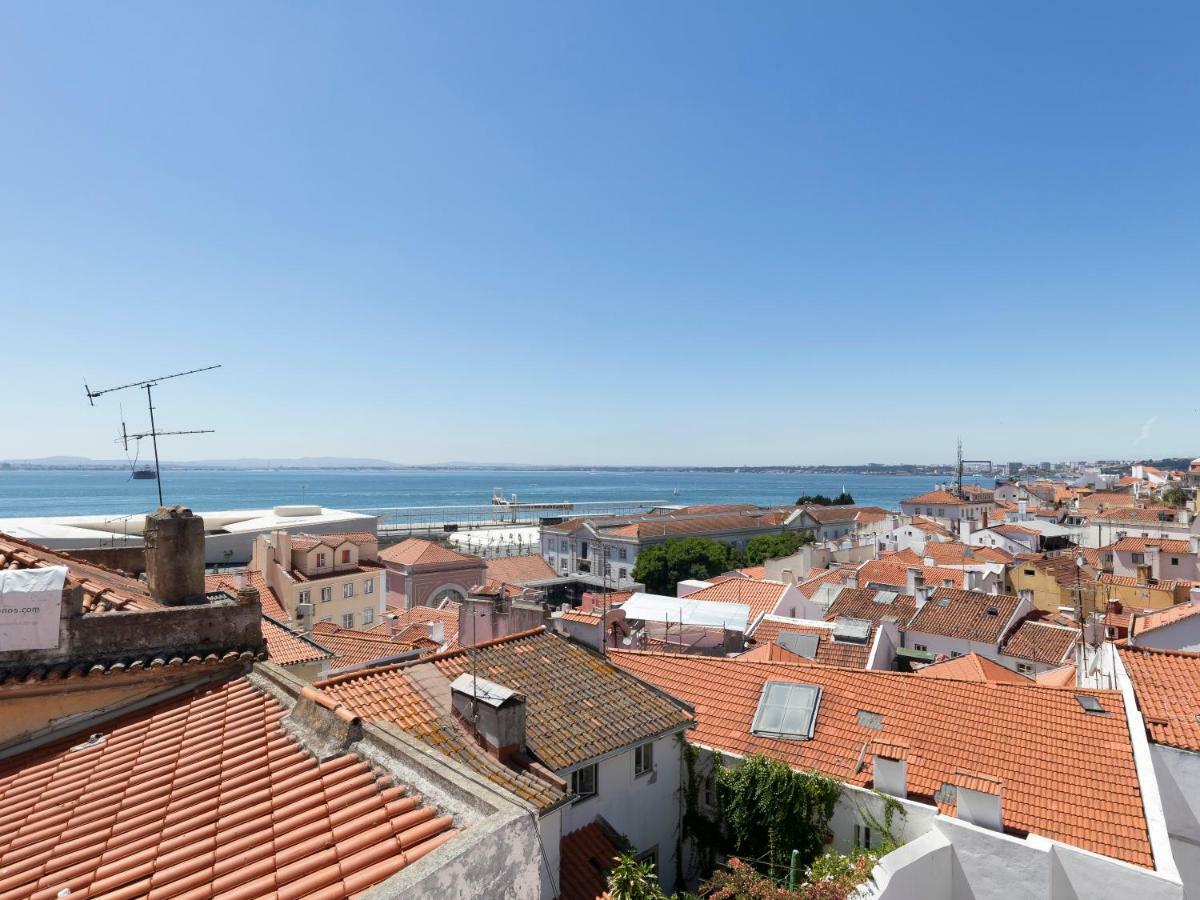 Lisbon Alfama Street View Apartment ภายนอก รูปภาพ
