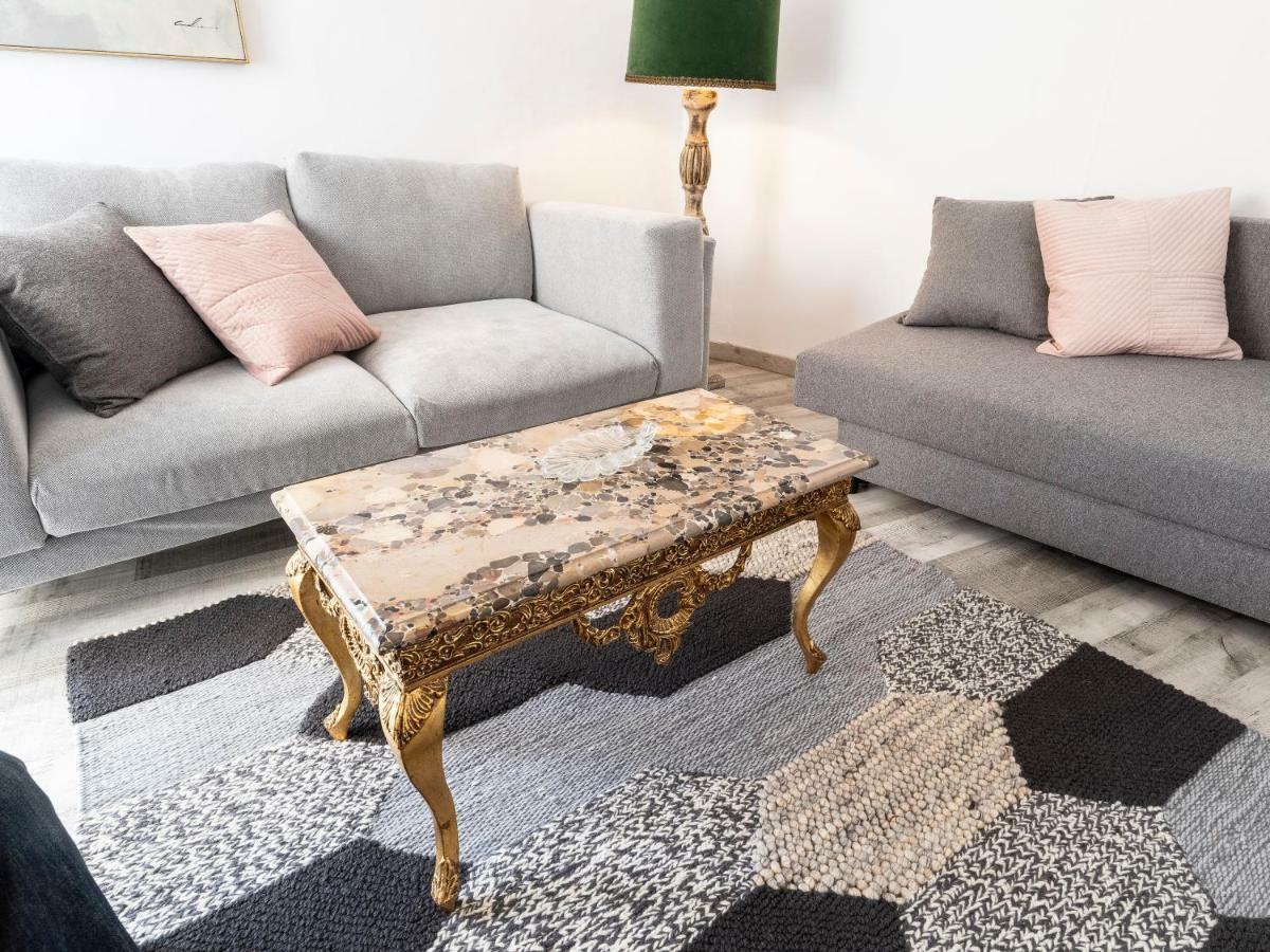 Lisbon Alfama Street View Apartment ภายนอก รูปภาพ
